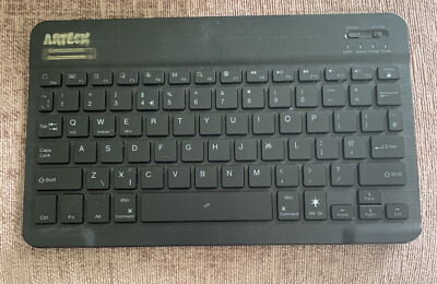 Arteck HB030B Wireless Bluetooth iPad QWERTZ Tragbare Tastatur & Ladegerät Schwarz
