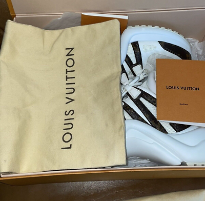 Louis Vuitton LV Archlight 2.0 Platform Sneaker Light Blue. Size 38.0