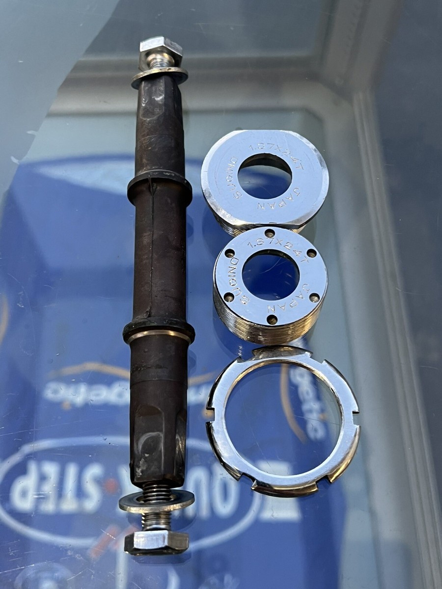 SUGINO 137 X 24T ボトムブラケット Vintage Sugino 1.37 x24T Japan Bike Bottom Bracket Set Old School