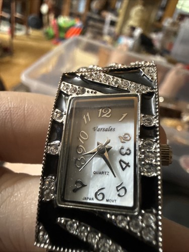 Varsales Watch - Picture 2 of 11