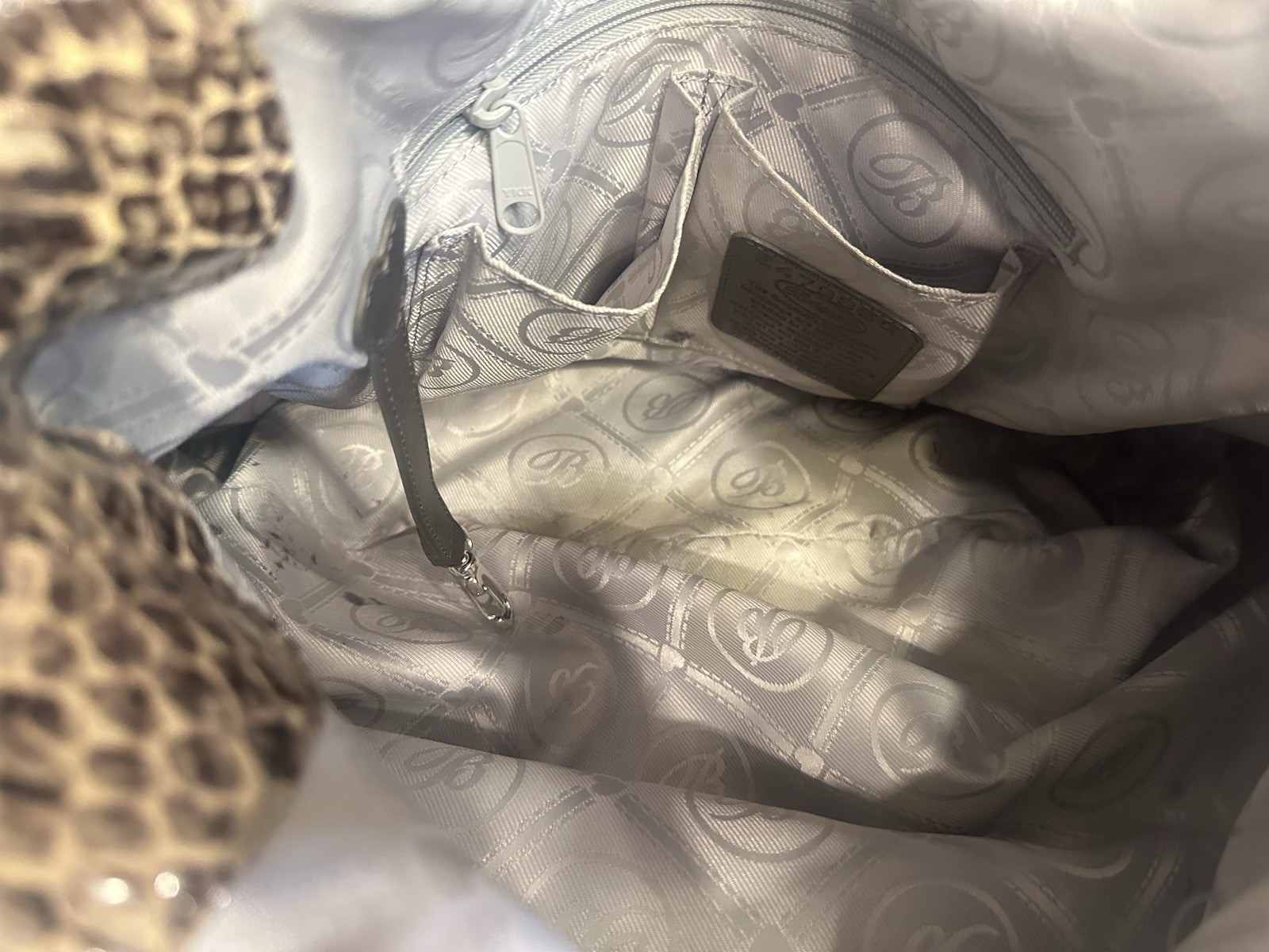 BRIGHTON LARGE PYTHON LIKE LEATHER TOTE/HOBO STYL… - image 12