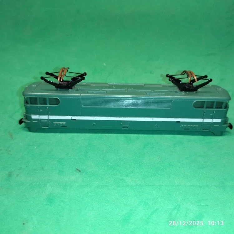 B244 Vintage Jouef Frankreich Elektrische Lokomotive BB 9201 Grün SNCF Ho 1:87