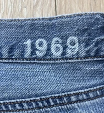 GAP 1969 Jeans Mens 38x36 Indigo Blue Light Wash Denim Standard Fit Casual EUC