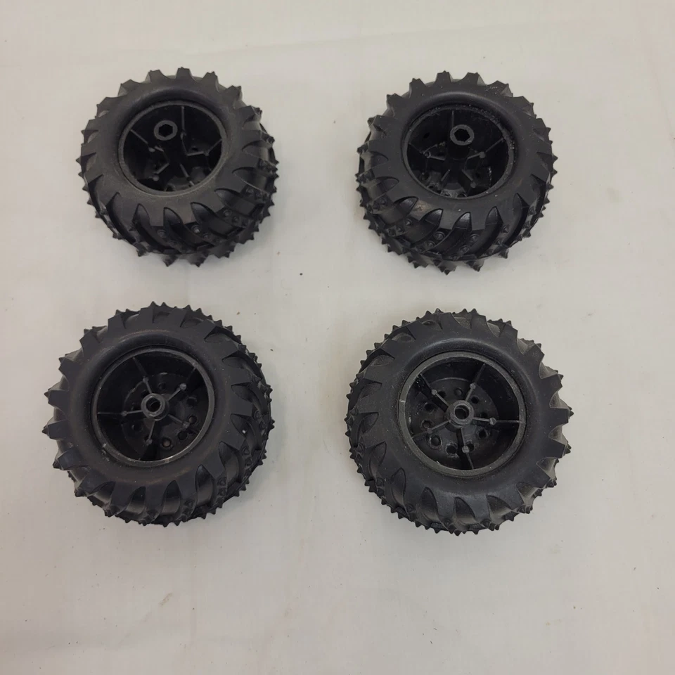New Bright Ford F-150 4x4 RC Truck Crawler Wheels Lot of 4 Front & Back 3.5" - Image 3 of 4