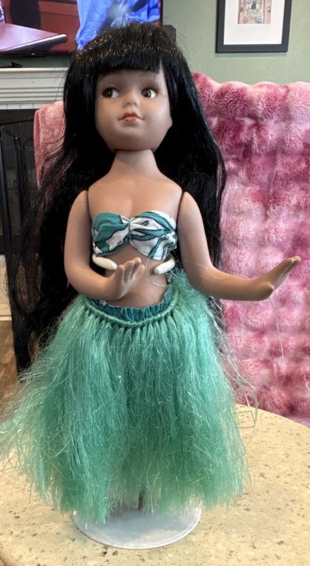 Hawaiian Hula Doll with Green Grass Skirt and Black Hair