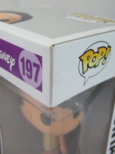 Disney Funko Pop - Pocahontas - No. 197 - Free Protector - Picture 12 of 16