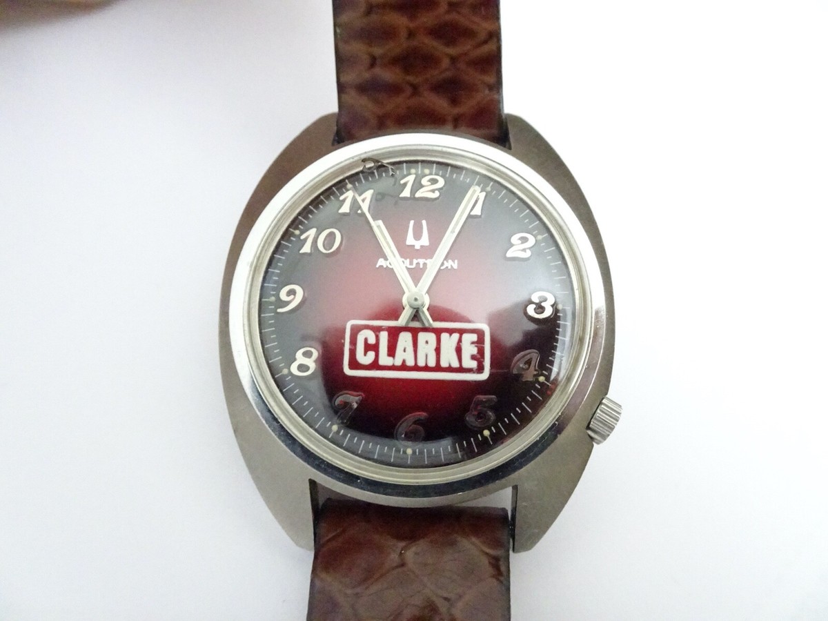 VINTAGE BULOVA ACCUTRON WATCH RED DIAL Clarke perfect working keep