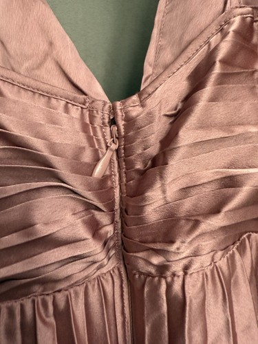 Abercrombie & Fitch Pink Pleated Plunge Neck Satin Mini Dress Sz ST Marilyn - Picture 4 of 10