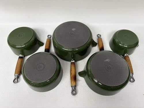 Le Creuset 5 Piece Saucepan Set & Stand Green Cast Iron 22,20,18,16,14 Vintage - Picture 8 of 24
