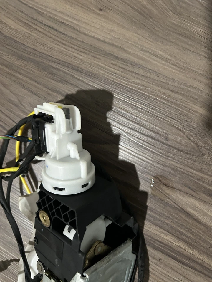 00-06 Mercedes W220 S55 AMG S500 S430 Front Left Door Lock Latch Actuator OEM - Image 4 of 4