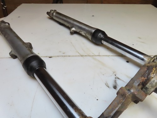 1974 Suzuki RV125 Front Shocks - Picture 3 of 4