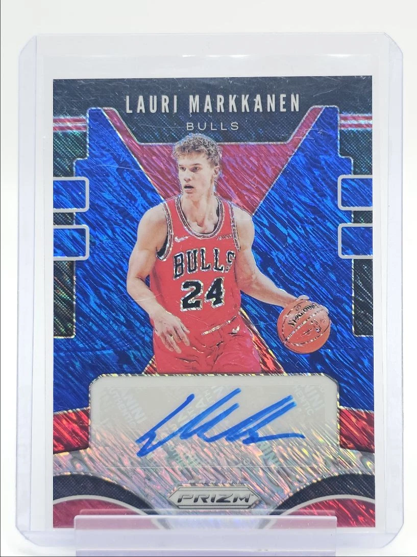 Panini Lauri Markkanen Basketball Autographed Sports Trading Cards