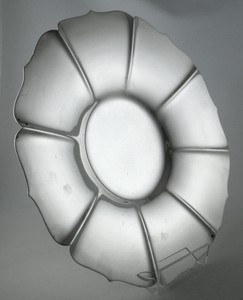 Sterling-International-footed-centerpiece-shallow-bowl