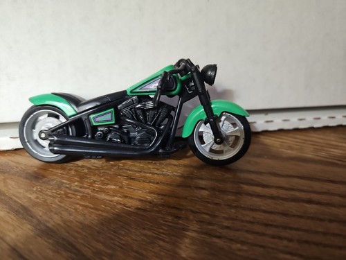 Green Harley Davidson Model - Hot Wheels Fat Ride - Preowned Collectible - Picture 5 of 9