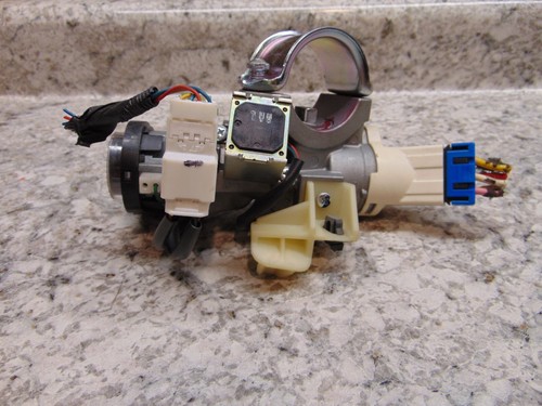 2010-2013 KIA SOUL MANUAL IGNITION SWITCH LOCK CYLINDER W/ KEY & DOOR LOCK - Picture 5 of 5