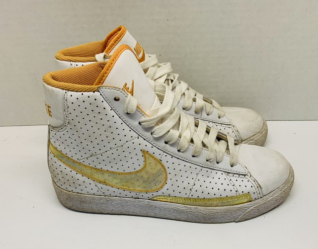 Size 5 - Nike Blazer Mid 77 Infinite 