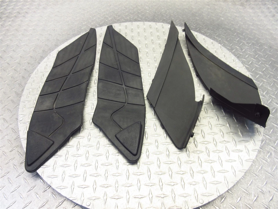 2004 01-04 Aprilia Atlantic 500CC Scooter Izquierdo Derecho Piso Cubierta Panel Borde Foto 4 de 4