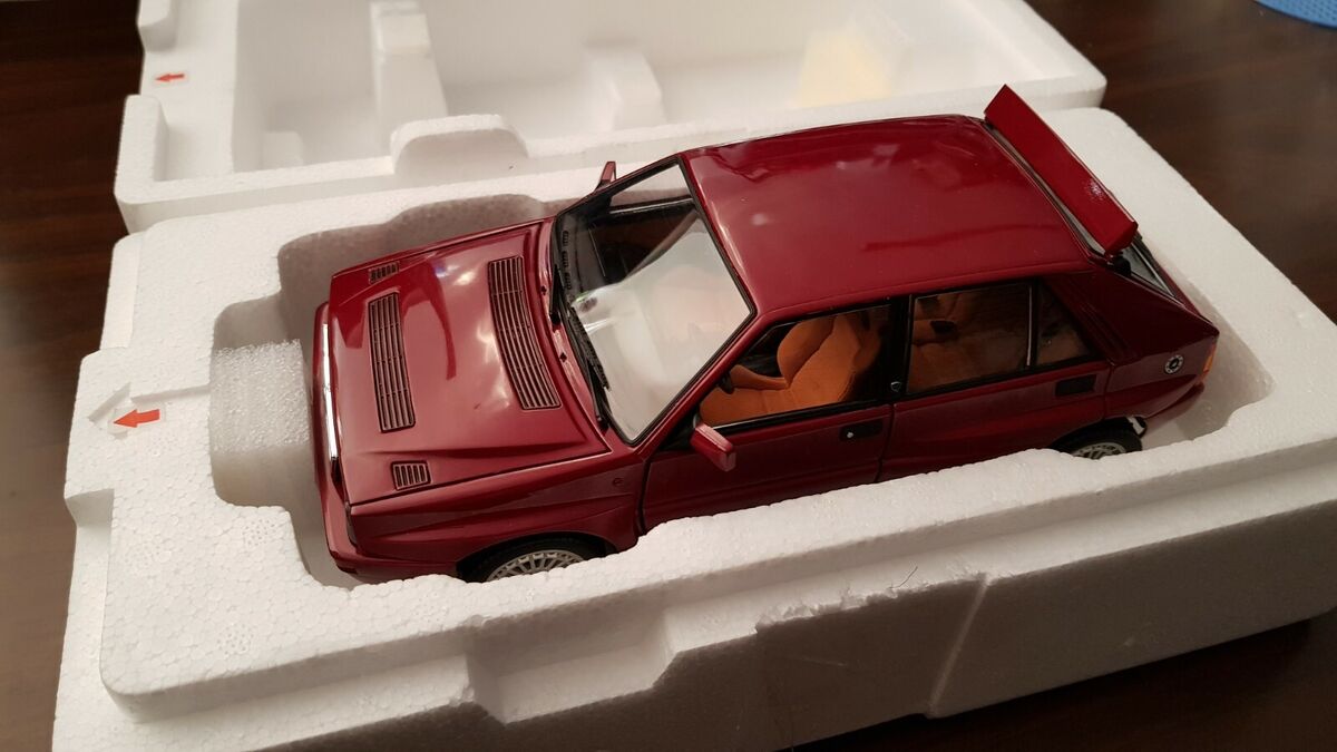 1:18 Lancia Delta HF Integrale EVOLUZIONE 2 By KYOSHO 1:18 Lancia Delta HF Integrale EVOLUZIONE 2 By KYOSHO