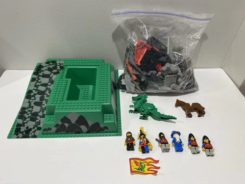 LEGO Castle: Fire Breathing Fortress (6082) 100% Complete - No Box or Manual