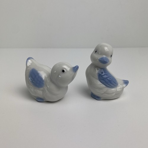 2 Small White & Blue Ceramic Duckling Figurine Lot Baby Duck Collectible Pair - Picture 1 of 4