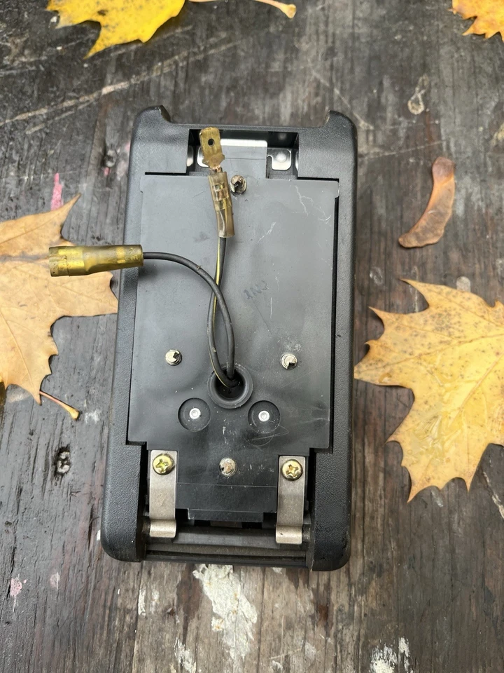 Datsun Nissan 1980-86 720 Pickup Flip Down Dome Light Oem Working Condition - Image 2 of 2