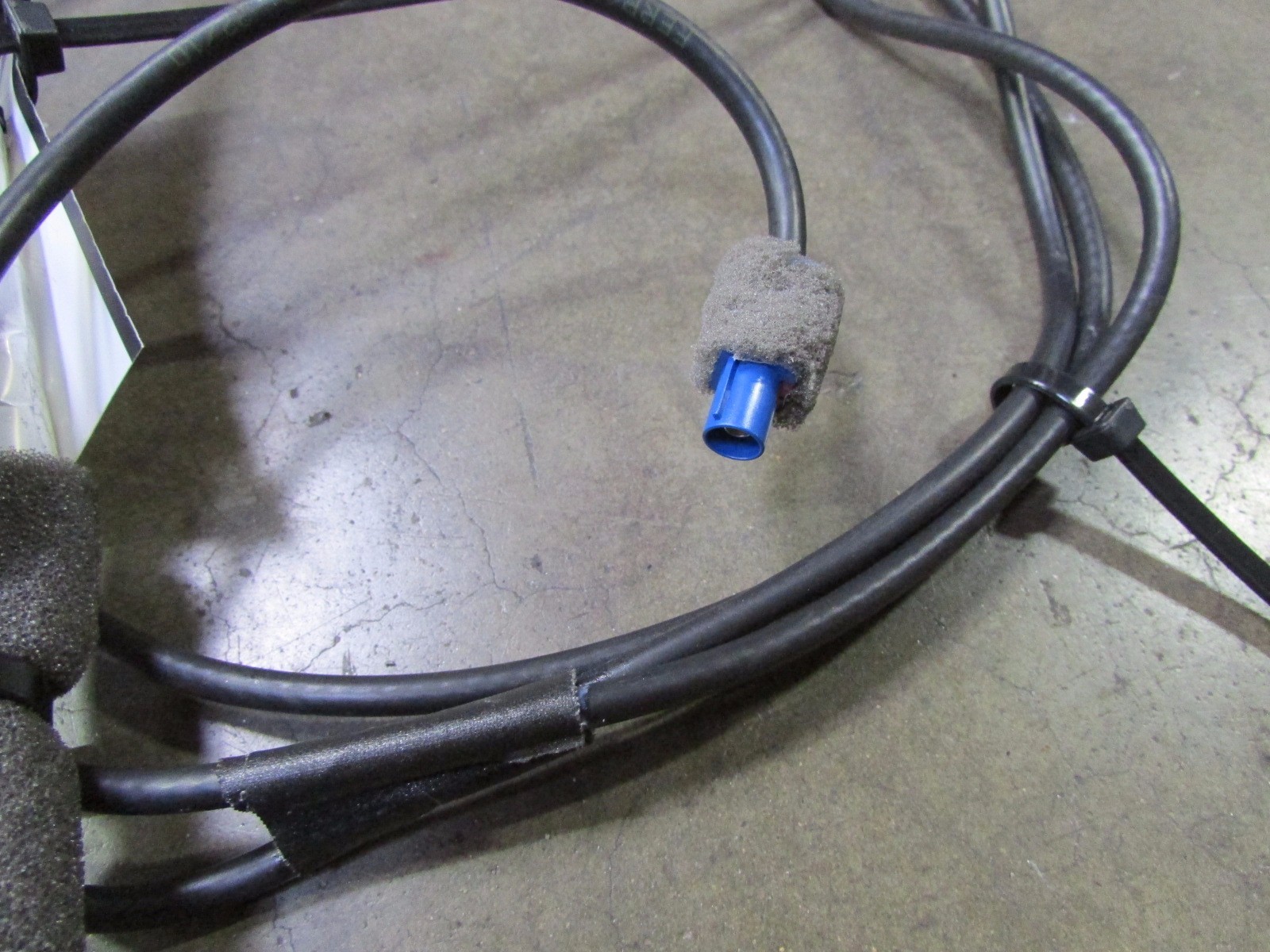 Ferrari 458 Italia, Phantom Box Radio Cable Wire Harness, Used, P/N 253014