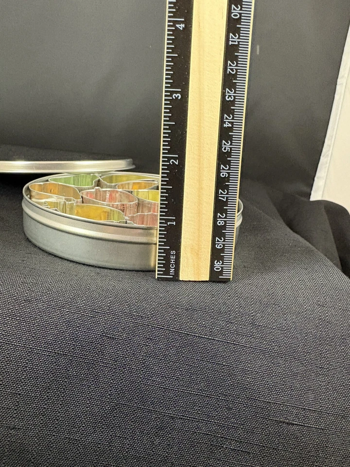 Paderno  Dough Cutter Fruit Shapes set of 11 pieces (Missing Cherries) w/Tin Box - Image 3 of 4