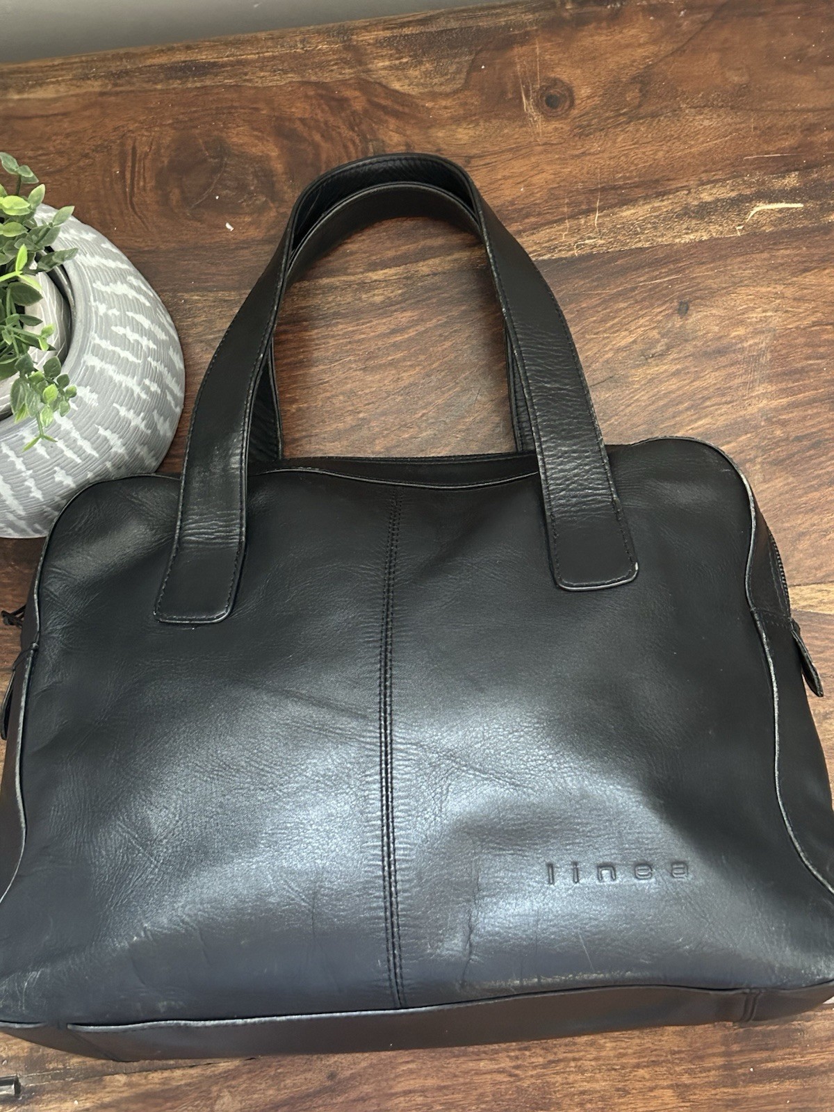 Linea Black Leather handbag R27410 image 2