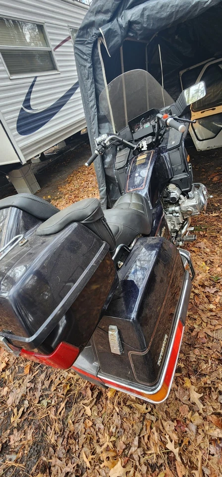 1984 Honda Gold Wing  - Image 3 of 4