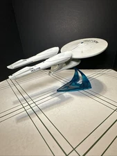 2009 Playmates Star Trek U.S.S. ENTERPRISE NCC-1701 Ship Lights & Sound w/ Stand