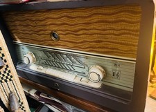 Vintage RCA Model&nbsp;67QR73-FM-W Tube Radio Super heterodyne, Graetz Germany, 1956