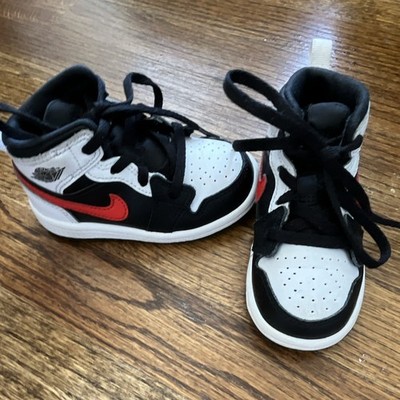 Nike Air Jordan 1 Mid Top Leather Sneakers Black/White/Red Kids 6C