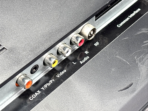 TV originale SCHAUB-LORENZ TV DVD modello LED3263T2CS barca caravan camper casa - Foto 6 di 10