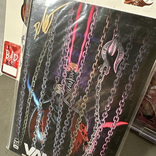 Vanish #1 Signed Kevin Delgado 3-D Comics Exclusive Variant Ltd to 750 Copies - Picture 10 of 19