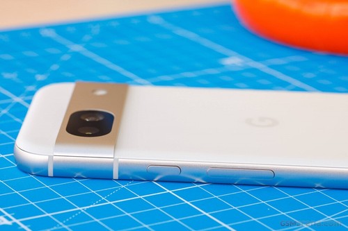 Google Pixel 8a Google Tensor G3 8+128GB 6,1" OLED 120Hz Display HDR Entsperrt - Bild 14 von 29