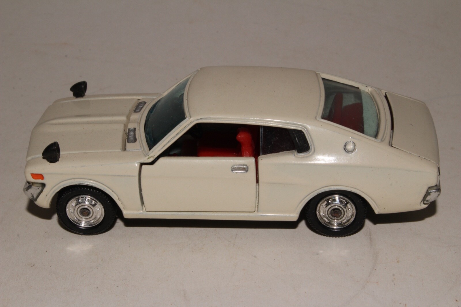 TOMICA DANDY #011 TOYOTA CORONA MARK II 2000 GSS, WHITE, EXCELLENT, BOXED Zapasy wysokiej jakości