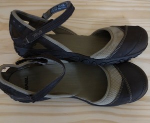 teva mary jane sandals