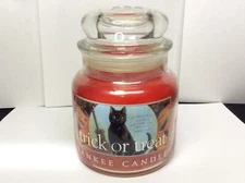 RARE 1999 Trick Or Treat Yankee Candle 14.5 oz. New #114205 NOS 