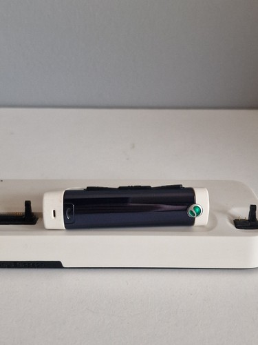 Sony Ericsson MH100 White and Dock Base EC100 Wireless Stereo Bluetooth Headset - 第 2/9 張圖片