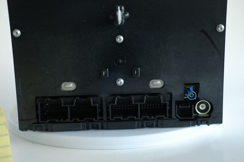Genuine GM F Radio 23442625 - Picture 2 of 3