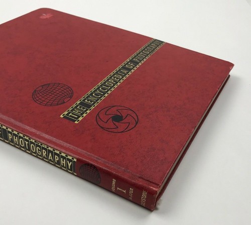 Vintage 1963 The Encyclopedia of Photography Vol 1 Hardcover Book Analog BW - Picture 4 of 8