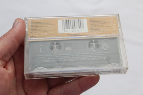 THE UNPLUGGED COLLECTION VOLUME 1 CASSETTE TAPE SEALED, CLAPTIN, KRAVITZ, R.E.M. - Picture 2 of 2