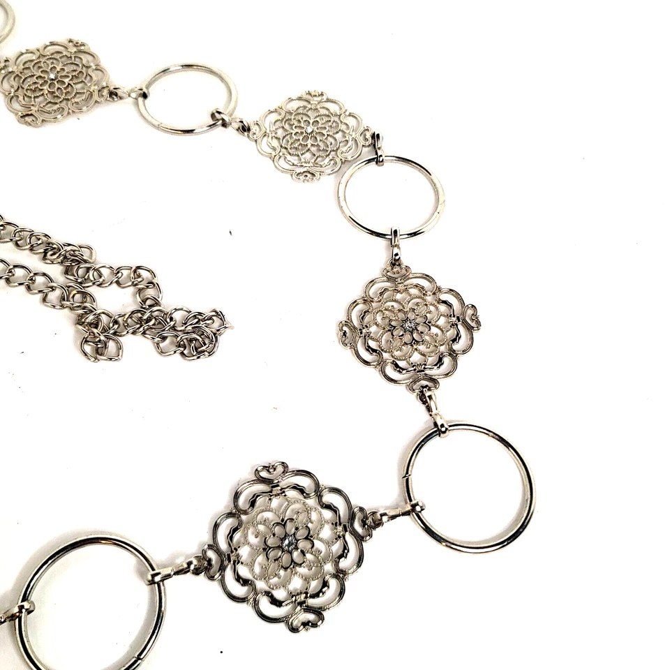 Cinturón de eslabones tono plata cadena de metal imitación estrás declaración forma de diamante retro Foto 2 de 4