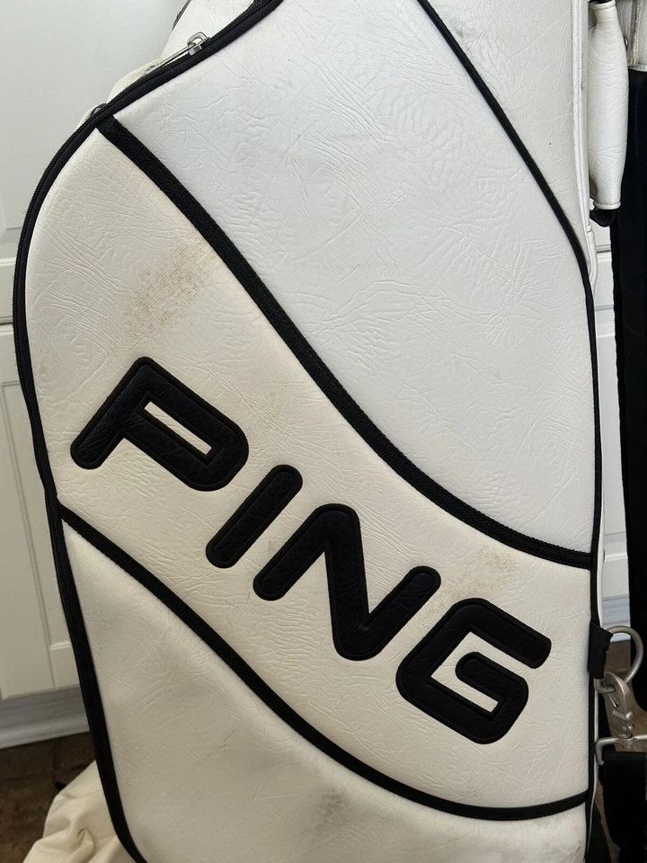Bolsa de golf PING GOLF "Autorizada PING Club Fitter" personal blanca🏌️6 vías + cubierta para lluvia Foto 2 de 2