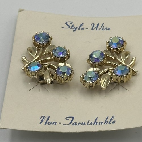 Pendientes de clip vintage con racimos de diamantes de imitación de pavo real aurora boreal años 50’s - Imagen 2 de 6
