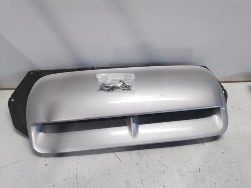 SUBARU IMPREZA 07/1996-09/2000 CENTRE BONNET SCOOP WITH INNER
