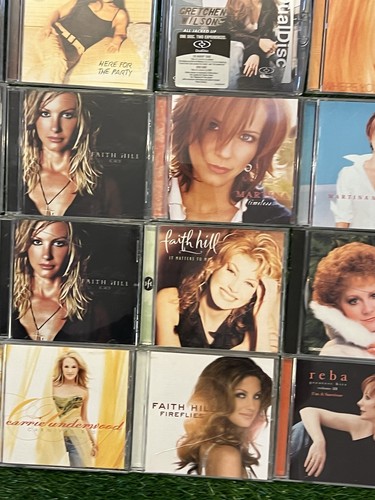 Lot Of 30 Country Music CDs - Reba, Faith Hill, Carrie Underwood, Dixie Chicks - Picture 9 of 9