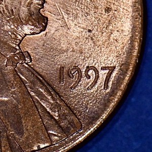 1997-P Lincoln Memorial Cent DIE BREAK In 9 of Date #31