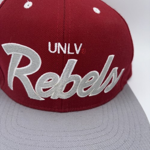 Vintage UNLV Runnin Rebels Mitchell & Ness Mens Snapback Cap Hat College Vault - Picture 2 of 7