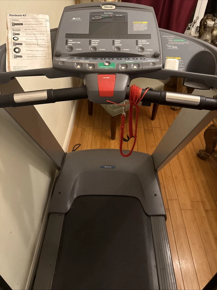 Esteira Precor M 9.31 não dobrável - Imagem 2 de 4